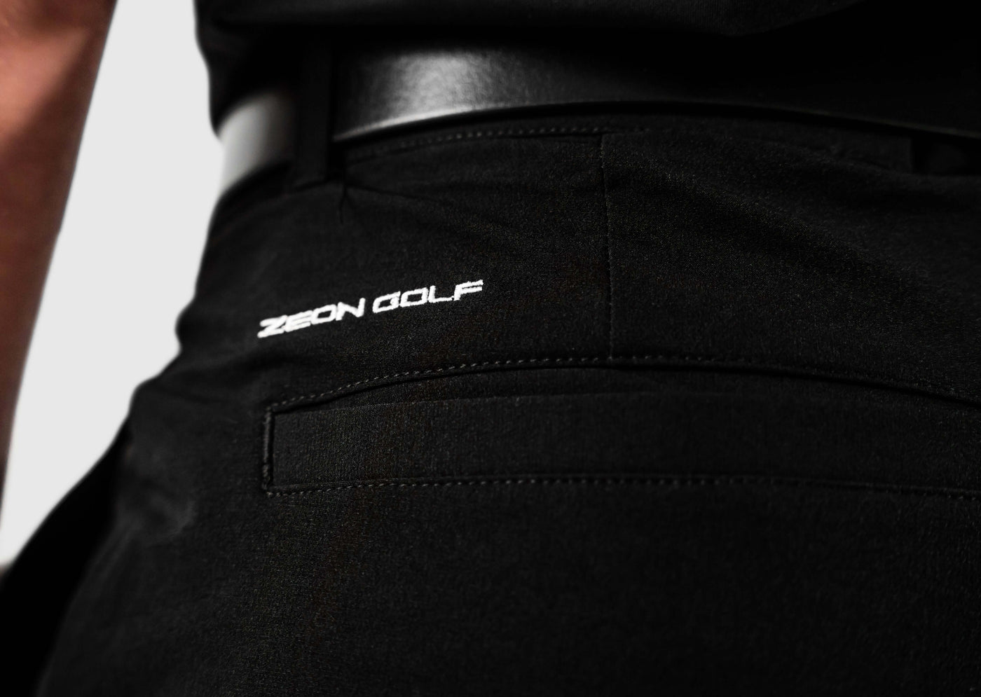 Icarus Four-Way Stretch Golf Jogger 1.0 Black